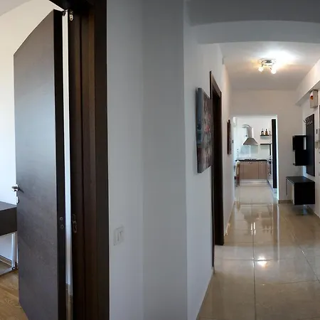 Apartment Athena